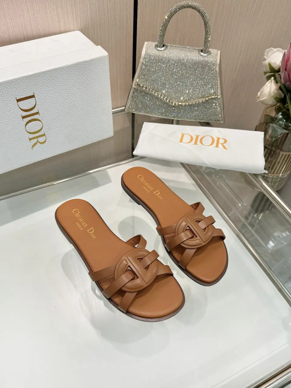 👟👟Ex-factory price 340👟👟 Dior new model, 9 colors available, cowhide fabric, code number 35-42, leather sole +40